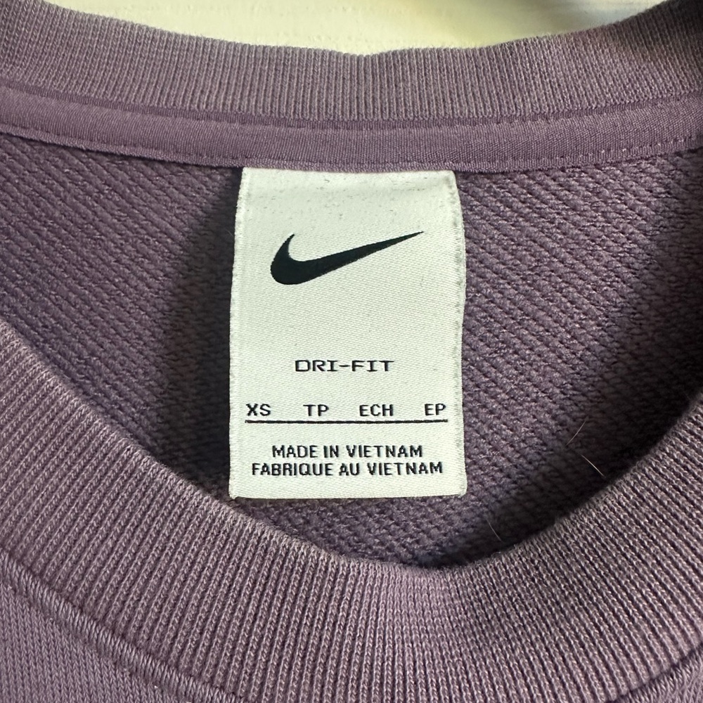 Nike Gray Crewneck Sweater Classic Design - Picture 3 of 3